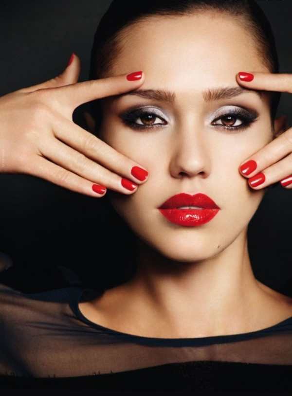 макияж с красными губами