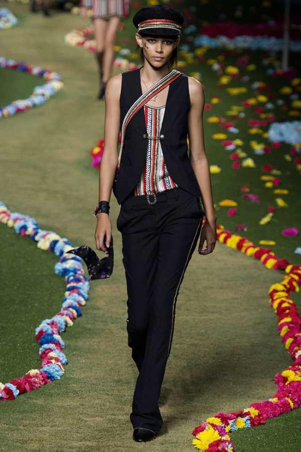 tommy-hilfiger-2015-spring-summer-runway-show12