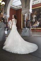 justin-alexander-wedding-dresses-collection-2014-16-600x900