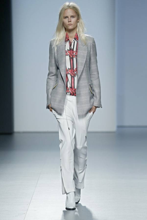 top-20-zhenskih-pidzhakov-2015-11