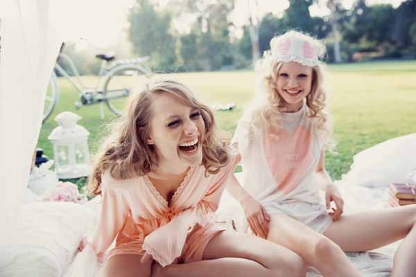 Солнечный летний Lookbook женской одежды Wildfox 2014