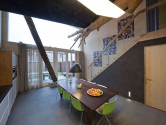 Стильный и современный интерьер таунхауса