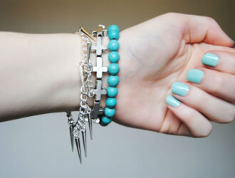 Стильный браслет своими руками мастер класс