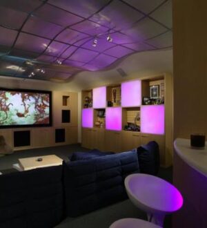 Как сделать в гостиной зону развлечений