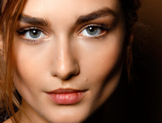 Модный тренд: красивые густые брови