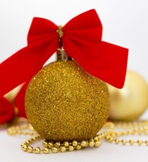 Новогодние украшения своими руками