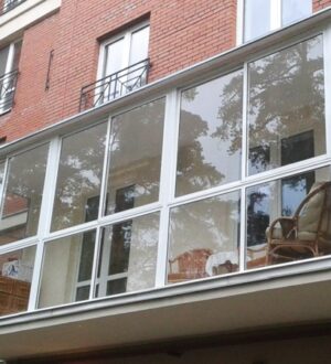 Как поменять панорамное остекление на балконе и сэкономить