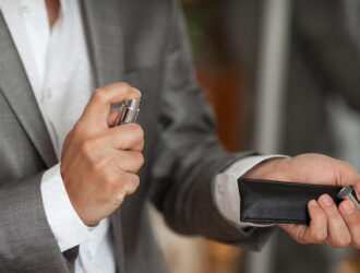 Парфюм для мужчин — как выбрать подходящий аромат