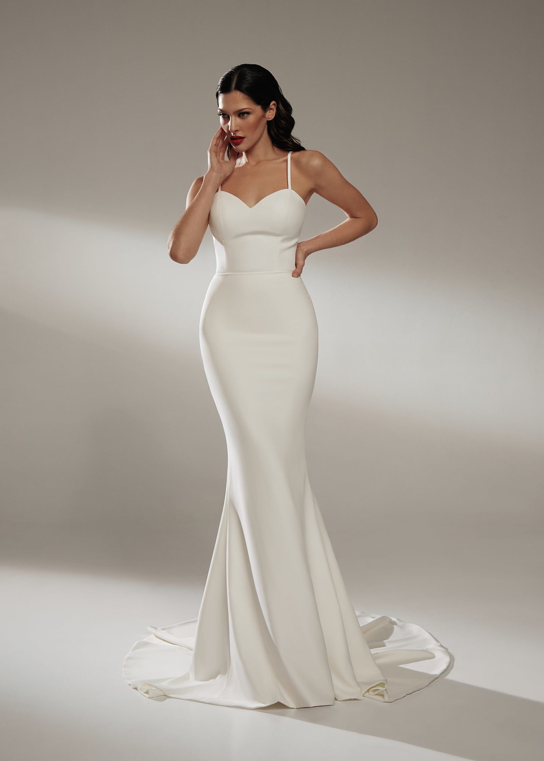 Простые свадебные платья - элегантные и лаконичные