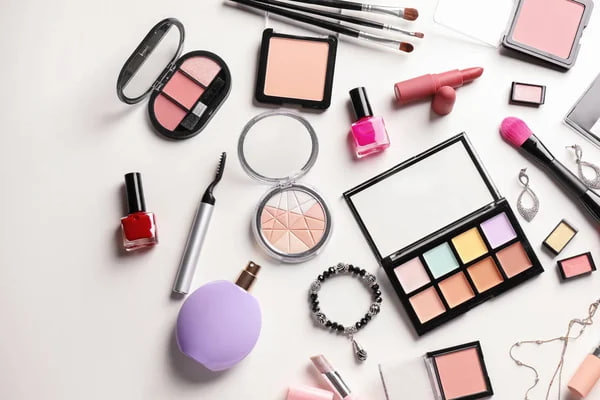 Покупка косметики известных брендов