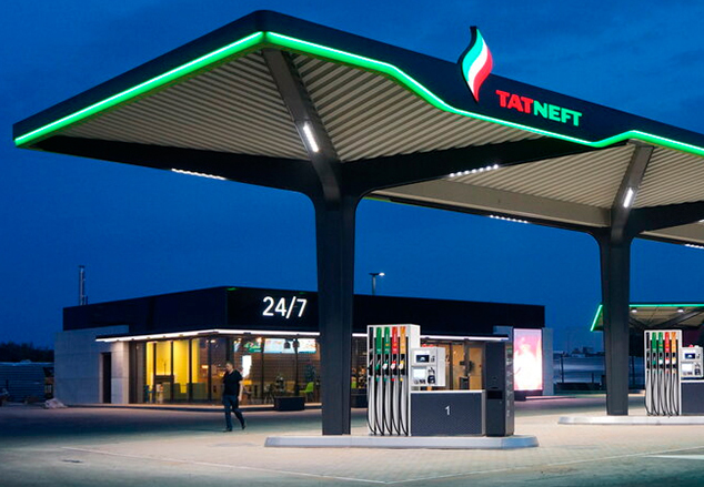 Библиотека автомобилиста: полезные советы о горючем, АЗС и уходе за автомобилем