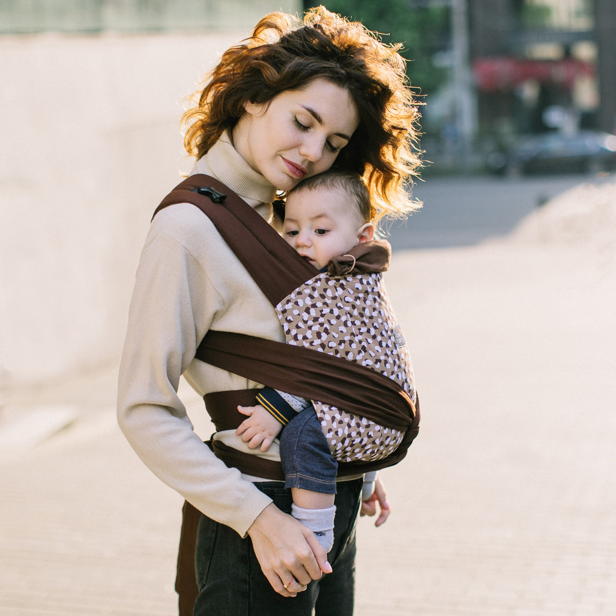 Слинги и эргорюкзаки: комфорт и близость для мам и малышей