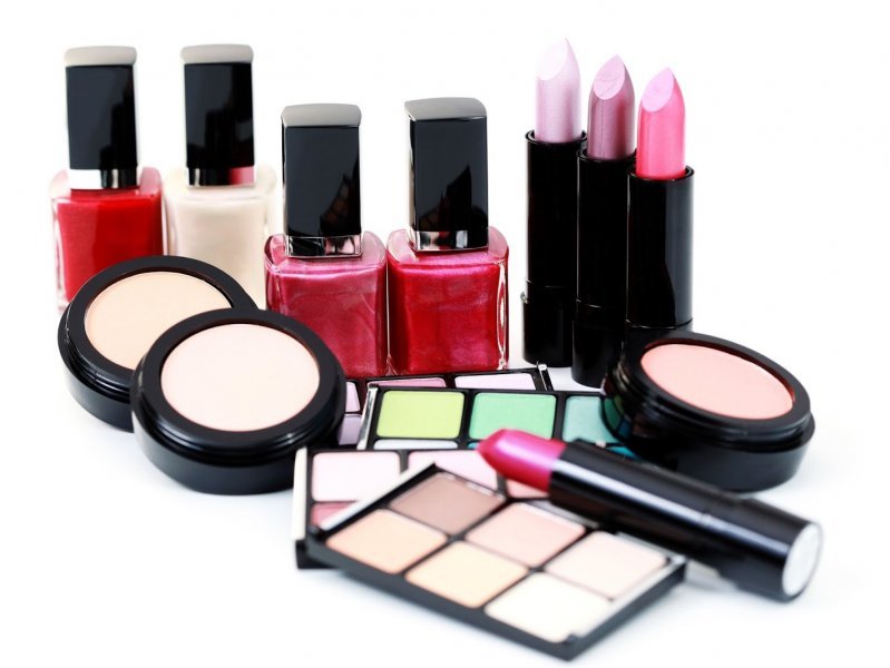 Красота в Массах: Почему Купить Косметику Оптом - Выгодное Решение
