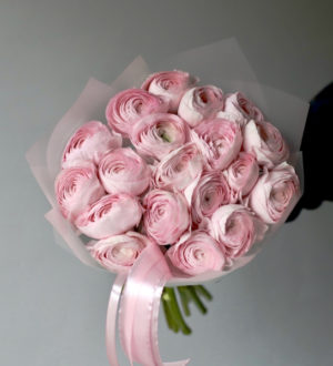 Букеты цветов на 8 марта от Leto Flowers