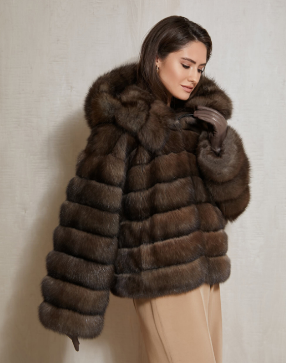 Одежда премиум класса: что выбрать для зимнего образа