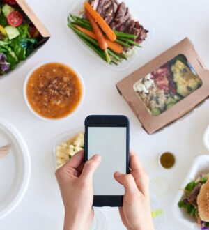 Зачем заказывать еду из ресторана?