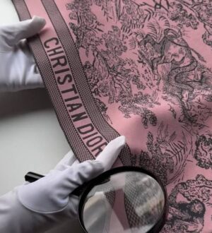 Как определить подлинность брендовых вещей и сумок