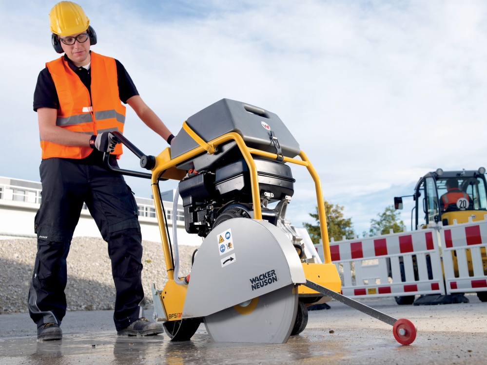 Алмазное и строительное оборудование: Нарезчики швов